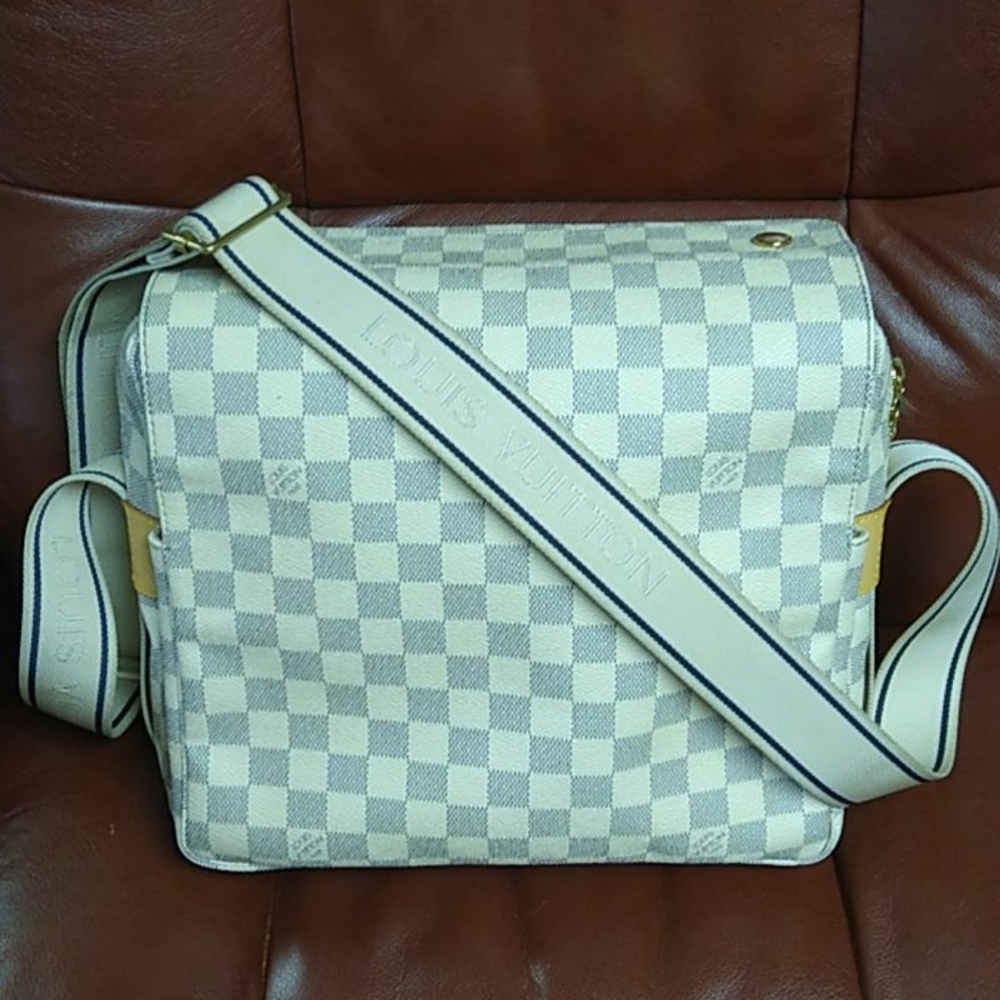 Louis Vuitton Damier Azur Naviglio messenger bag